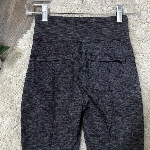 Athleta Heather Gray & Black High Rise Highline Hybrid Leggings Size 10 - Picture 6 of 9